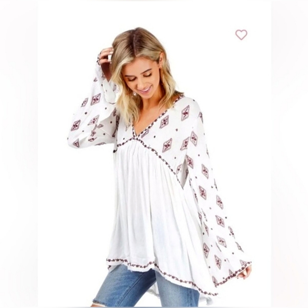 FREE PEOPLE DIAMOND EMBROIDERED TOP SZ large Tunic Bell Sleeves Flowy